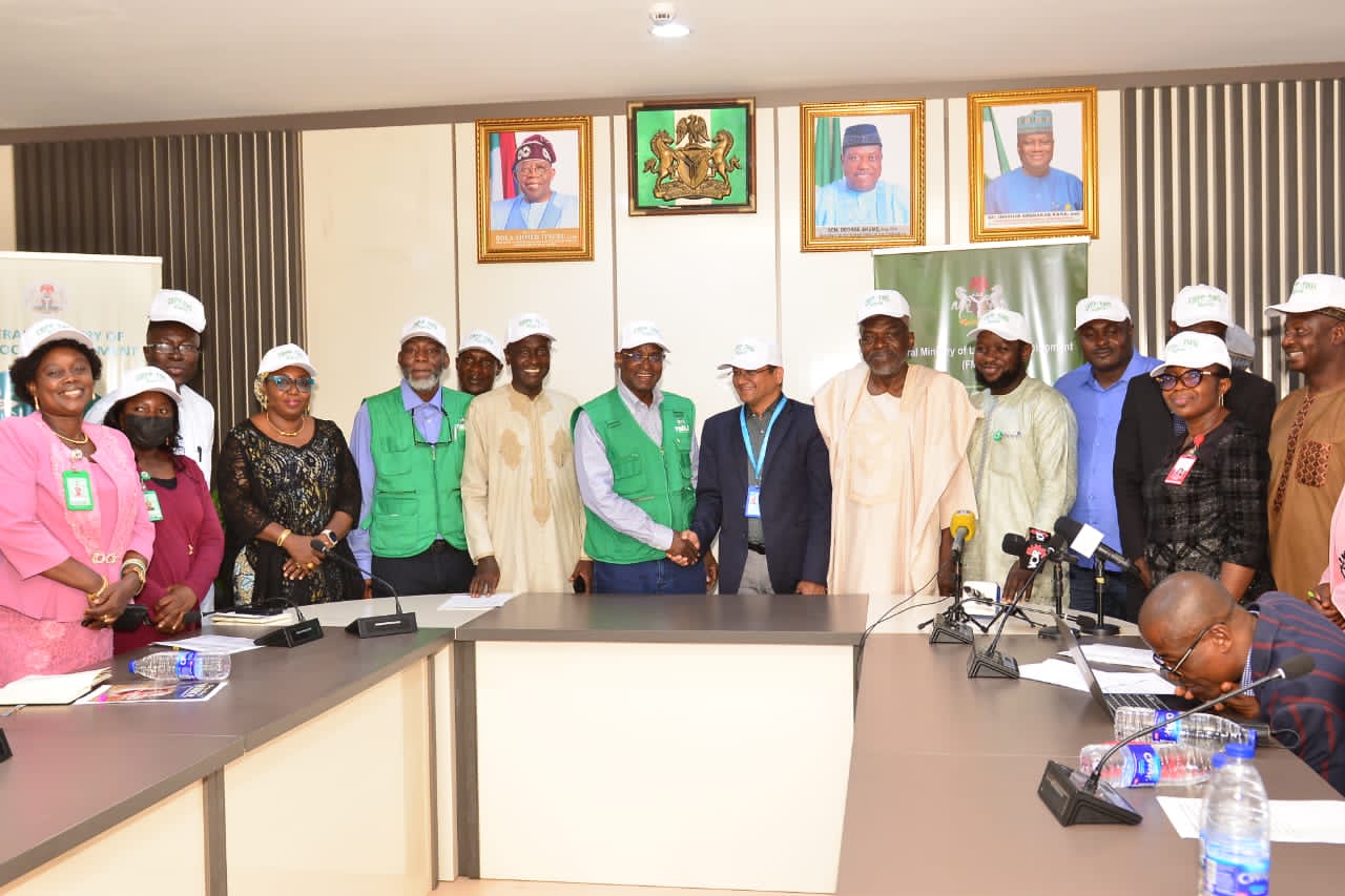 LIVESTOCK MINISTRY INAUGUARATES TECHNICAL GROUP IN THE FIGHT AGAINST CONTAGIOUS BOVINE PLEUROPNEUMIA DISEASE IN NIGERIA.